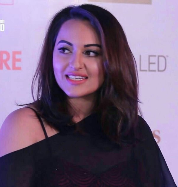 Sonakshi sinha sexy pics