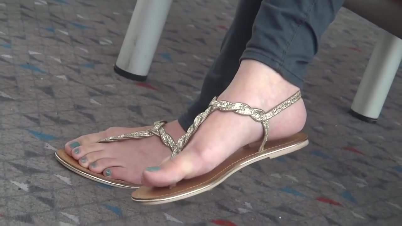 Lem /. L. reccomend foot fetish candid feet sandals