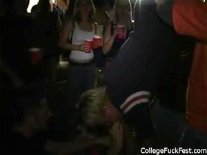 The T. reccomend blonde college bombshell sucks fucks