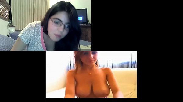 Vivi reccomend showing best friend tits skype