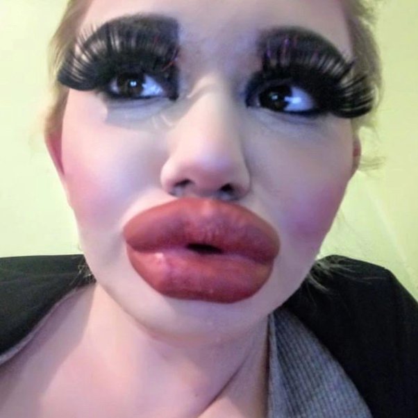 Cute girl dick sucking lipz